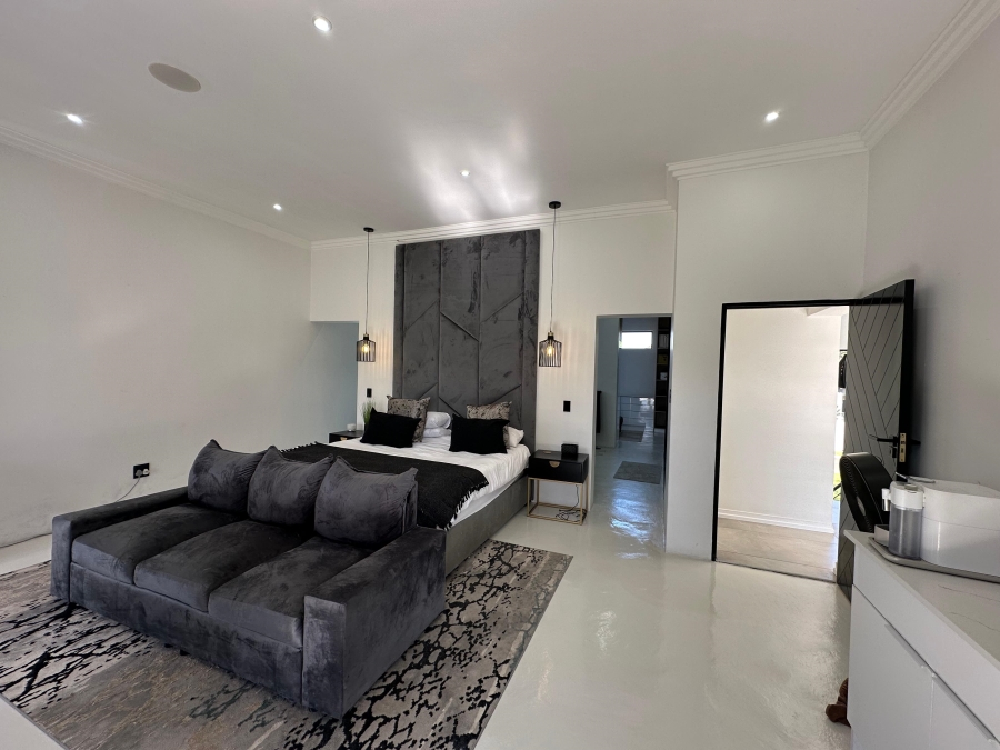 4 Bedroom Property for Sale in The Islands Estates North West